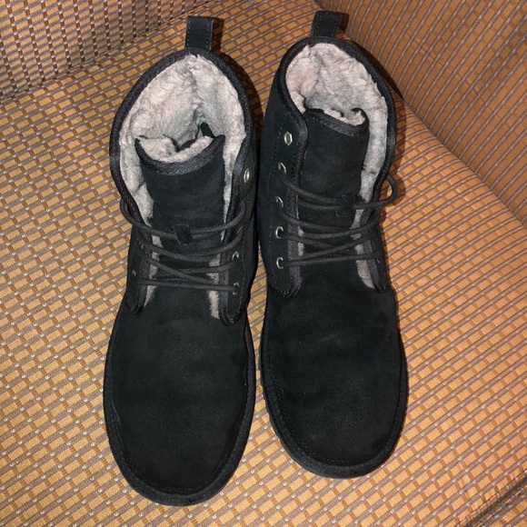 UGG Men’s Harkley Black Boots Size 11 - Picture 2 of 16